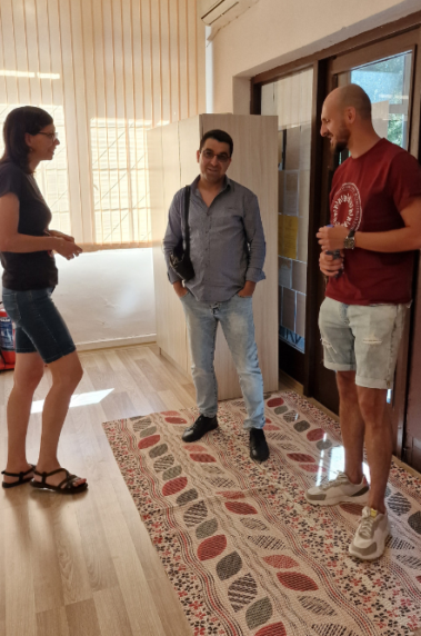 Екипът на Таратанци в село Локорско