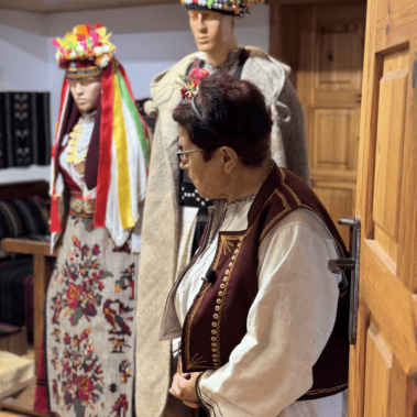 Къща за фолклорни кукли село Тополи Димка Андреева